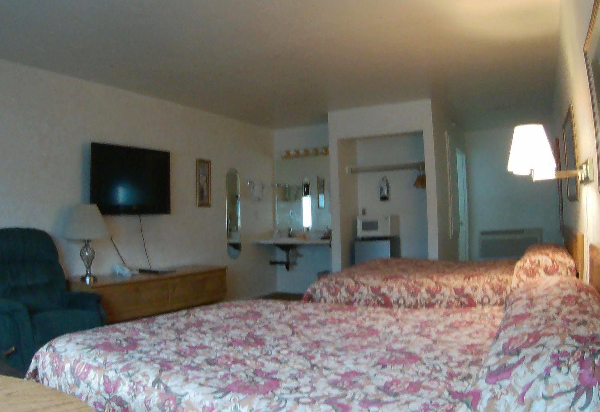 Rim Rock Motel Alturas Buitenkant foto