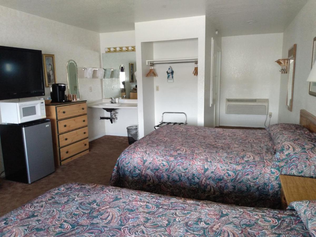Rim Rock Motel Alturas Buitenkant foto